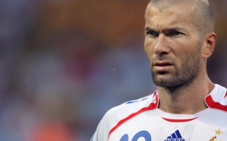 北京携手和田共绘足球梦，体育援疆同心圆助力青少年成长